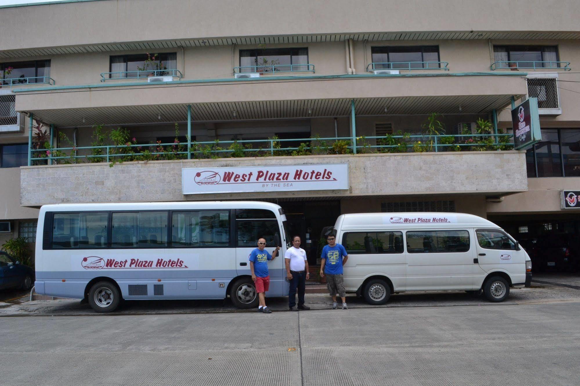 Hotel West Plaza Desekel Koror Esterno foto